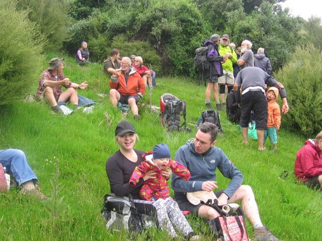 Lunch-in-a-bush-clearing_0